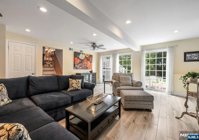 Photo 3 of Single family home for sale at 14 Aspen Ct, Paramus, NJ 07652 | MLS# 26030734 | Listing updated on 2026-09-18