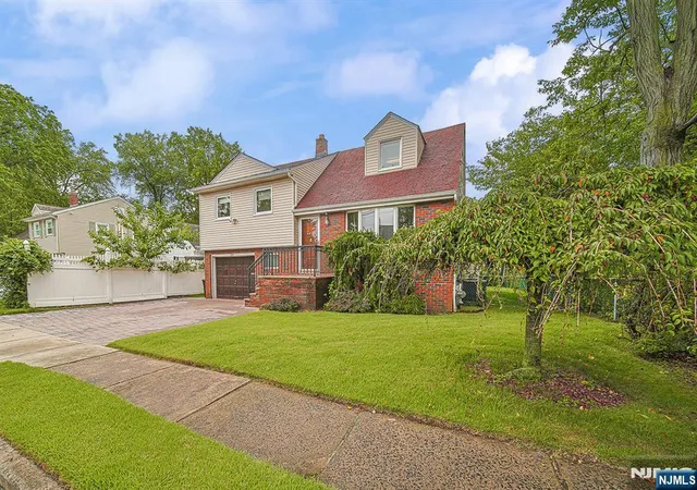 Photo 2 of Single family home for sale at 728 Lancaster Rd, Ridgefield, NJ 07657 | MLS# 26030763 | Listing updated on 2026-09-13
