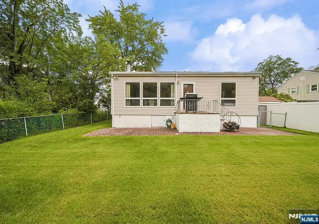Photo 3 of Single family home for sale at 728 Lancaster Rd, Ridgefield, NJ 07657 | MLS# 26030763 | Listing updated on 2026-09-13