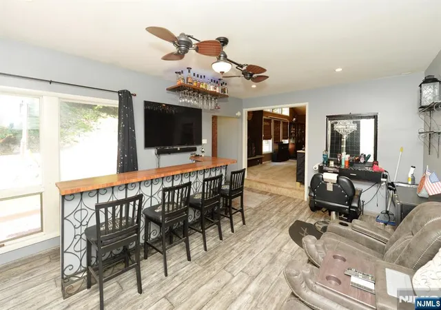 Photo 4 of House for sale at 5 Woodlawn Dr, Andover Twsp, NJ 07821 | MLS# 26030810 | Listing updated on 2026-10-15