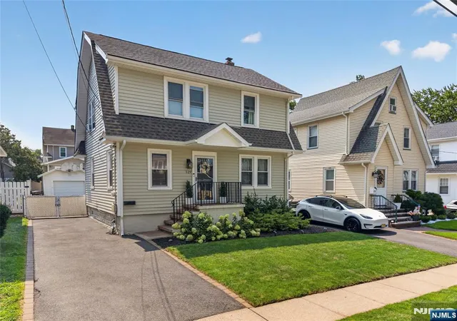 Photo 2 of Single family home for sale at 129 Demarest Ave, Bloomfield, NJ 07003 | MLS# 26030860 | Listing updated on 2026-09-01