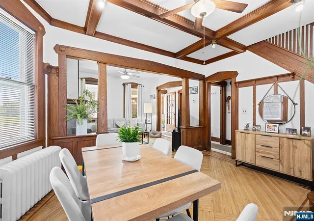 Photo 4 of Single family home for sale at 433 Stuyvesant Ave, Lyndhurst, NJ 07071 | MLS# 26030879 | Listing updated on 2026-09-13