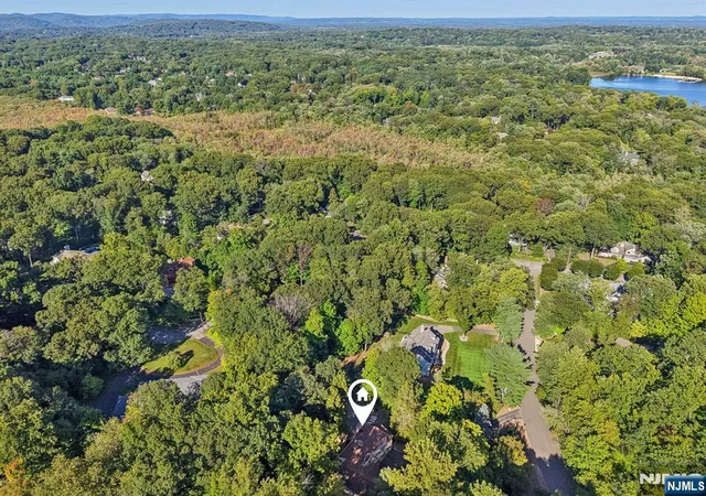 Photo 34 of Single family home for sale at 628 Omaha Way, Franklin Lakes, NJ 07417 | MLS# 26030961 | Listing updated on 2026-10-15