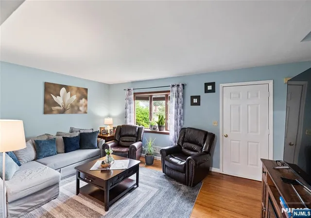 Photo 3 of Single family home for sale at 46 Linwood Ave, Midland Park, NJ 07432 | MLS# 26031057 | Listing updated on 2026-10-13