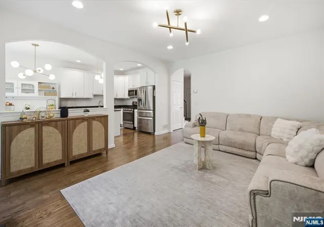Photo 4 of Townhouse for sale at 21 Chestnut Ct, Cedar Grove, NJ 07009 | MLS# 26031069 | Listing updated on 2026-09-13