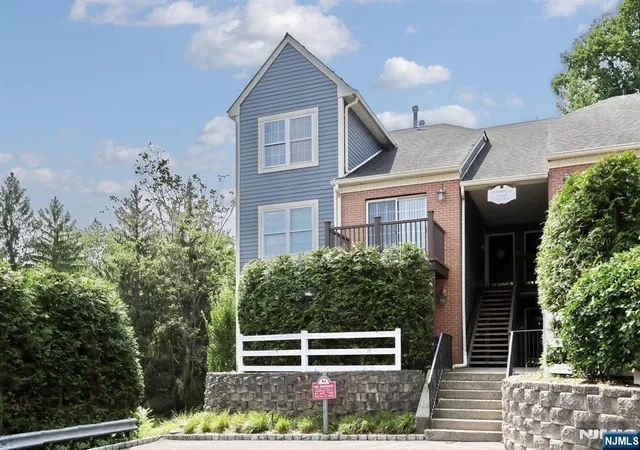 Photo 4 of Sale Pending at 379 Cambridge Dr, Ramsey, NJ 07446 | MLS# 26031116 | Listing updated on 2026-09-16
