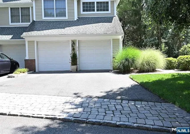 Photo 3 of Sale Pending at 608 Stonewall Ct, Wyckoff, NJ 07481 | MLS# 26031195 | Listing updated on 2026-09-25