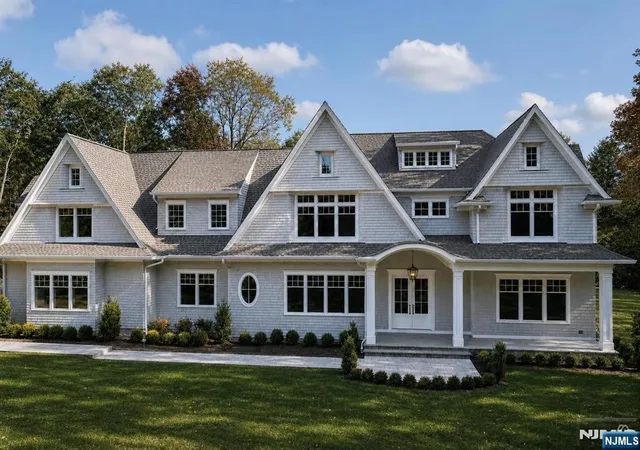 Photo 1 of Single family home for sale at 265 Terrace Rd, Franklin Lakes, NJ 07417 | MLS# 26031198 | Listing updated on 2026-10-03