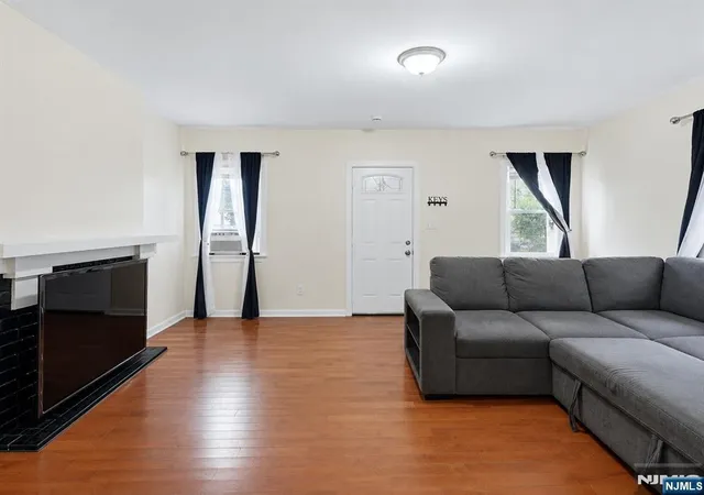 Photo 2 of Single family home for sale at 239 19th St, Newark, NJ 07103 | MLS# 26031293 | Listing updated on 2026-09-08