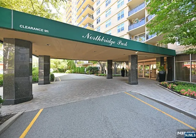 Photo 2 of Condo for sale at 2200 N Central Rd #14T, Fort Lee, NJ 07024 | MLS# 26031406 | Listing updated on 2026-09-05