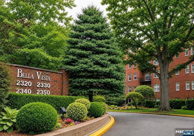 Photo 1 of Condo for sale at 2350 Linwood Ave #1G, Fort Lee, NJ 07024 | MLS# 26031492 | Listing updated on 2026-09-01