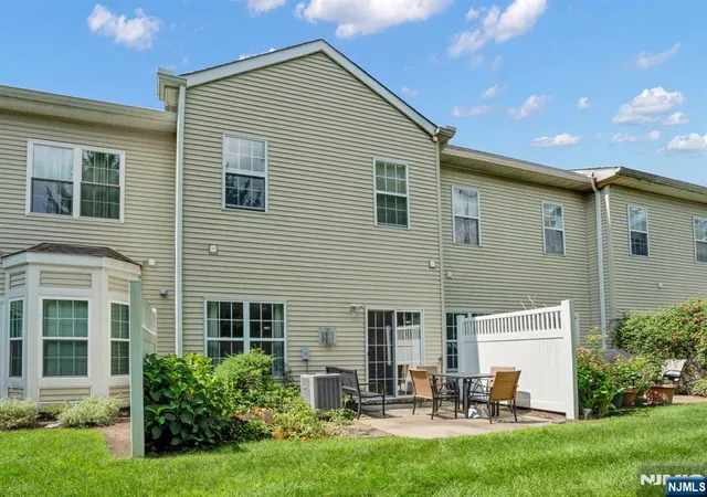 Photo 21 of Townhouse for sale at 8 Allister Ct, Lincoln Park Borough, NJ 07035 | MLS# 26031562 | Listing updated on 2026-09-13