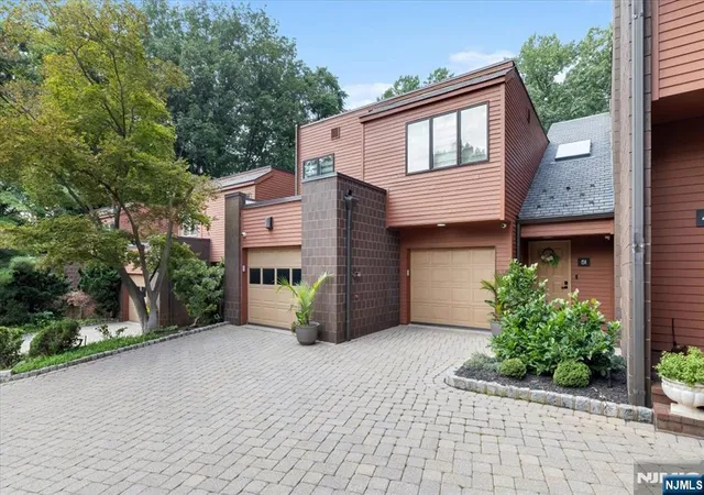 Photo 2 of Condo for sale at 51 Old Quarry Rd, Englewood, NJ 07631 | MLS# 26031690 | Listing updated on 2026-09-17