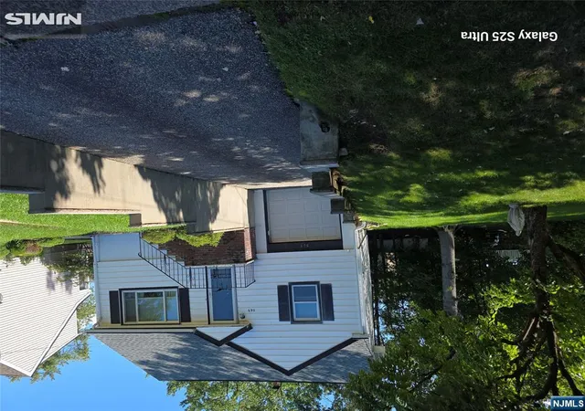 Photo 2 of Single family home for sale at 569 Center Ave, River Edge, NJ 07661 | MLS# 26032177 | Listing updated on 2026-10-13