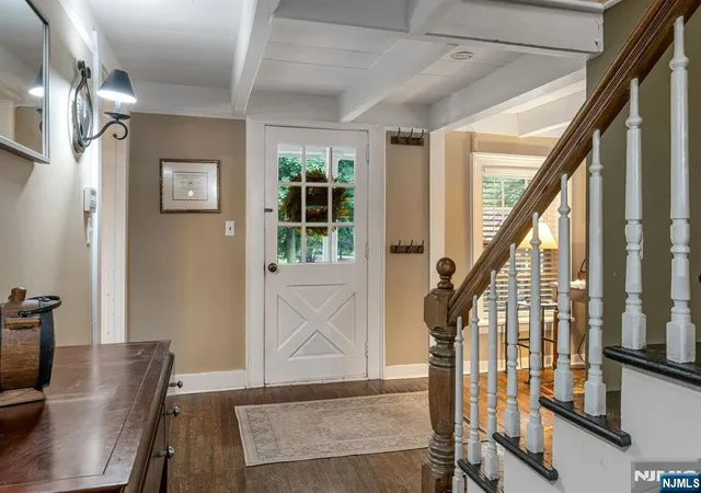 Photo 4 of Single family home for sale at 41 E Crescent Ave, Mahwah, NJ 07430 | MLS# 26032195 | Listing updated on 2026-09-13