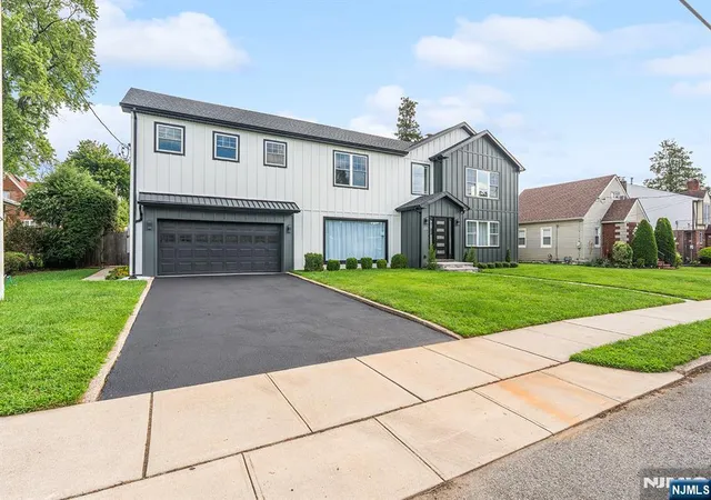 Photo 1 of Single family home for sale at 2 25 Kenneth Ave, Fair Lawn, NJ 07410 | MLS# 26032235 | Listing updated on 2026-09-15