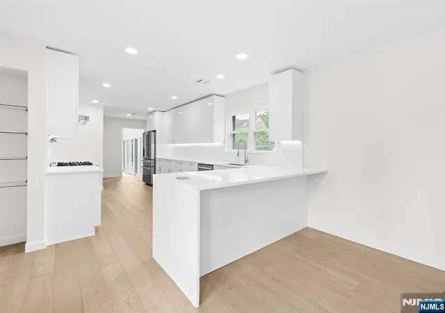 Photo 3 of Single family home for sale at 2 25 Kenneth Ave, Fair Lawn, NJ 07410 | MLS# 26032235 | Listing updated on 2026-09-15