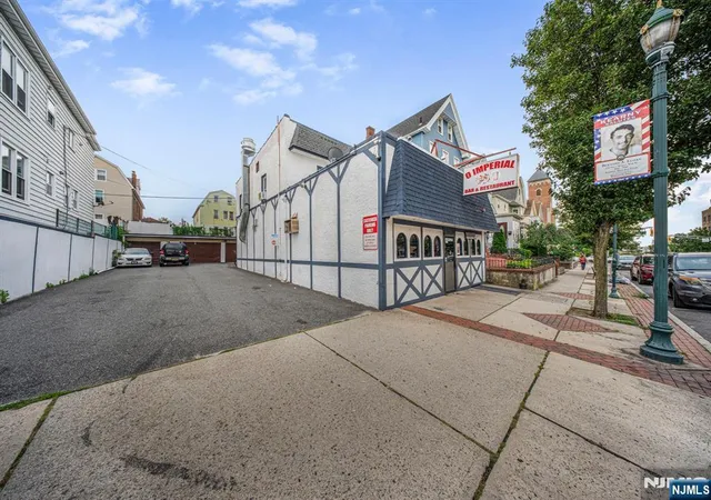 Listing Photo 5 - Condo for sale in building located at 152 Kearny Ave, Kearny, NJ 07032