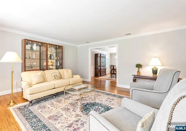 Photo 3 of Sale Pending at 65 W Walnut St, Mahwah, NJ 07430 | MLS# 26032499 | Listing updated on 2026-09-10