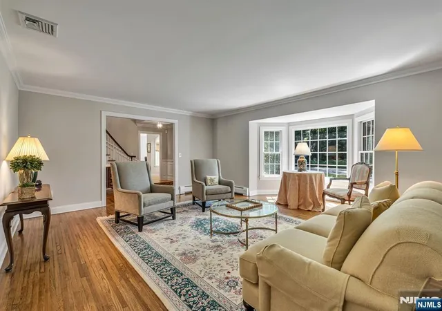 Photo 4 of Sale Pending at 65 W Walnut St, Mahwah, NJ 07430 | MLS# 26032499 | Listing updated on 2026-09-10