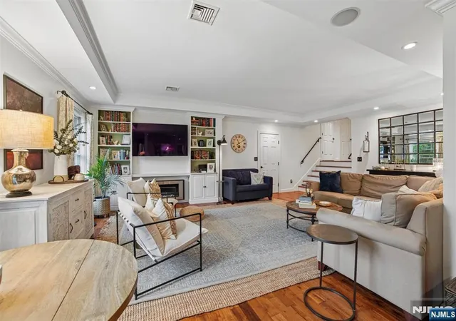 Photo 3 of Sale Pending at 5 William St, Lincoln Park Borough, NJ 07035 | MLS# 26032526 | Listing updated on 2026-09-17