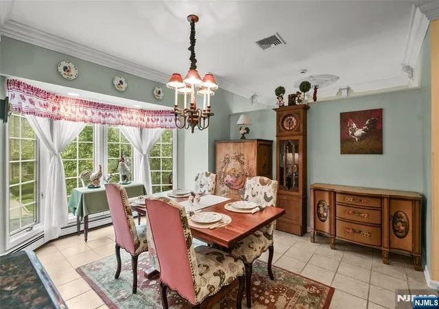Photo 3 of Sale Pending at 4 Windsor Ct, Saddle River, NJ 07458 | MLS# 26032561 | Listing updated on 2026-09-16