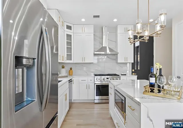 Photo 4 of Single family home for sale at 151 Prospect St, Hasbrouck Heights, NJ 07604 | MLS# 26032704 | Listing updated on 2026-10-13