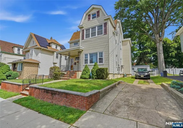 Photo 2 of Sale Pending at 265 Main St, East Rutherford, NJ 07073 | MLS# 26032712 | Listing updated on 2026-09-14