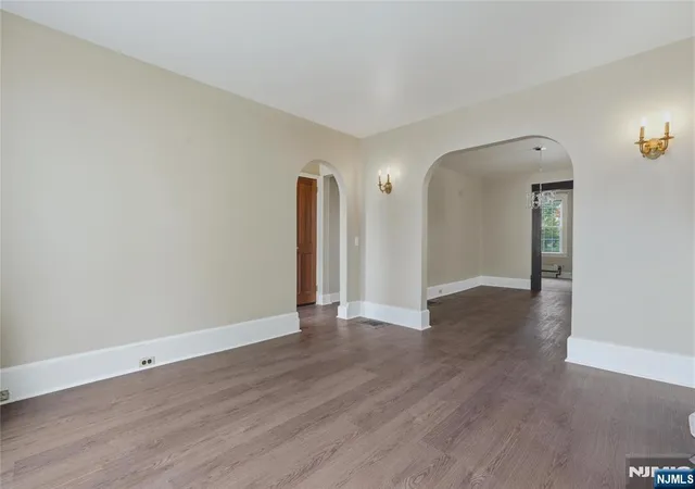 Photo 4 of Sale Pending at 265 Main St, East Rutherford, NJ 07073 | MLS# 26032712 | Listing updated on 2026-09-14