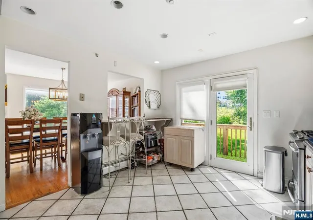 Photo 4 of Single family home for sale at 646 Teaneck Rd, Teaneck, NJ 07666 | MLS# 26032804 | Listing updated on 2026-09-01