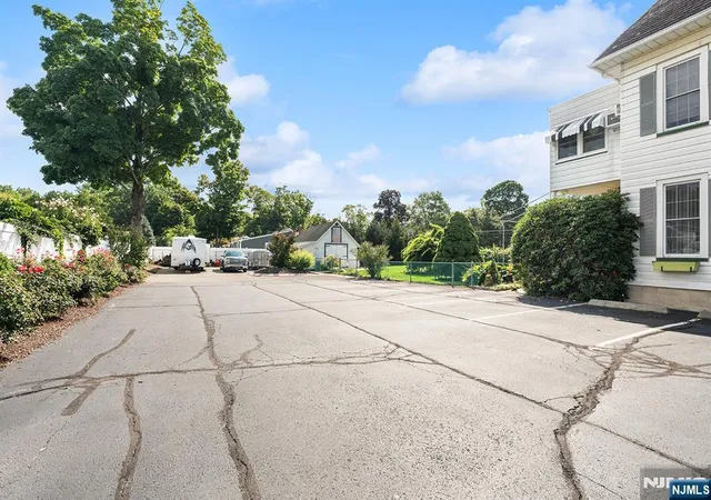 Photo 4 of Multi family home for sale at 496 Newark Pompton Turnpike, Pequannock Township, NJ 07444 | MLS# 26032855 | Listing updated on 2026-09-30