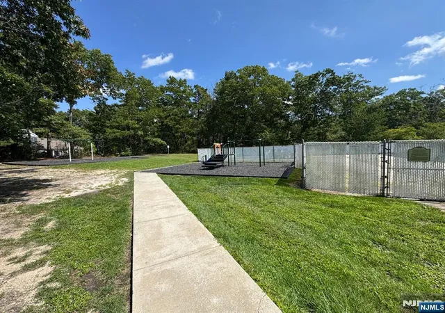 Photo 23 of Condo for sale at 4934 Winterbury Dr #86, Hamilton Twp, NJ 08330 | MLS# 26032858 | Listing updated on 2026-09-19