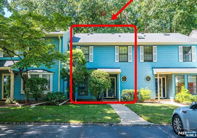 Townhouse for sale at 1303 Timber Oaks Rd #1303, Edison, NJ 08820 | MLS# 26032861