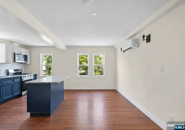 Photo 4 of Single family home for sale at 731 Humboldt St, Secaucus, NJ 07094 | MLS# 26032875 | Listing updated on 2026-09-13