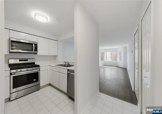 Photo 1 of Condo for sale at 503 Hancock Ct #503, Edgewater, NJ 07020 | MLS# 26032904 | Listing updated on 2026-09-17
