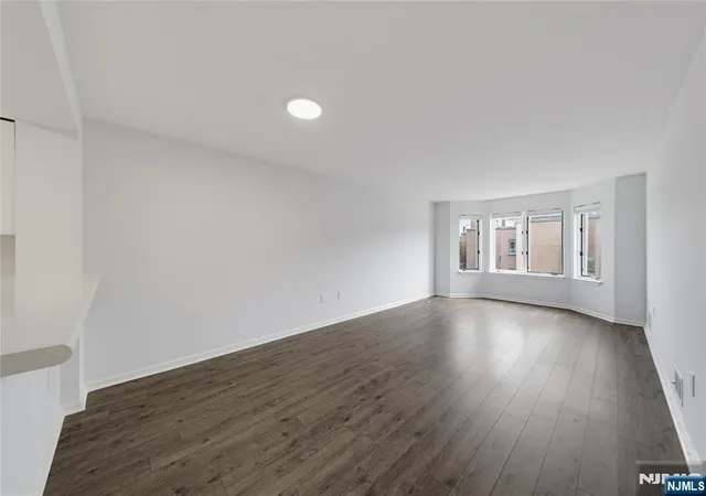 Listing Photo 1 - Condo for sale in building located at 503 Hancock Ct, Edgewater, NJ 07020 - Unit #503