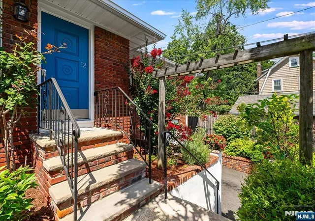 Photo 3 of Land for sale at 12 Francis Pl, Montclair, NJ 07042 | MLS# 26032923 | Listing updated on 2026-09-17