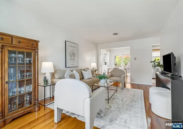 Photo 3 of House for sale at 12 Francis Pl, Montclair, NJ 07042 | MLS# 26032923 | Listing updated on 2026-09-17