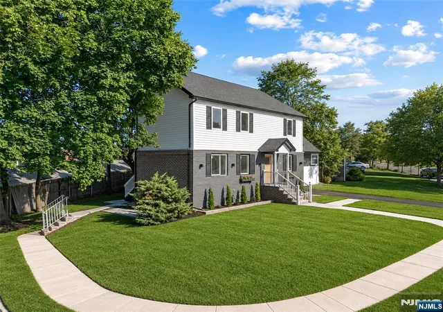 Photo 3 of Single family home for sale at 2 07 37th Street, Fair Lawn, NJ 07410 | MLS# 26032941 | Listing updated on 2026-09-03