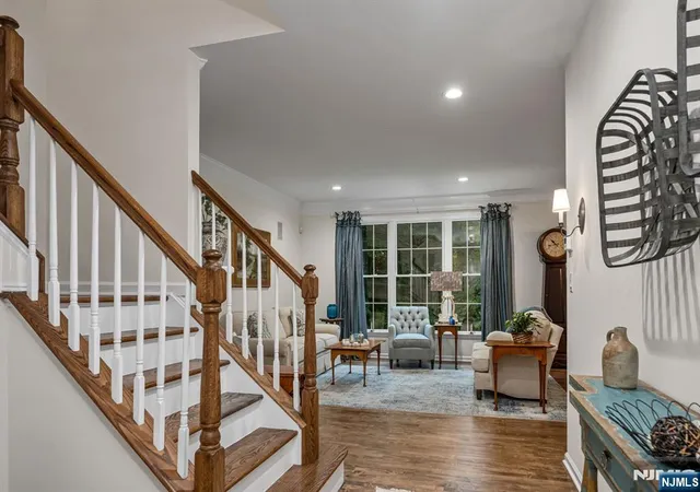 Photo 4 of Townhouse for sale at 4 Kingsley Evans Cir, Oakland, NJ 07436 | MLS# 26032946 | Listing updated on 2026-09-15