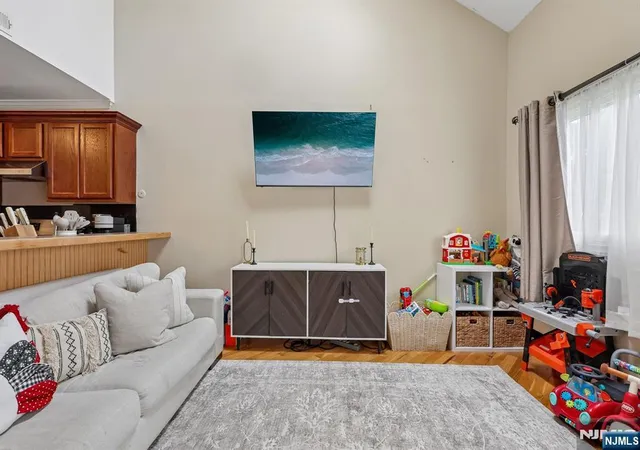 Photo 4 of Condo for sale at 1 Beaver Crk #4, Vernon, NJ 07462 | MLS# 26032965 | Listing updated on 2026-09-10