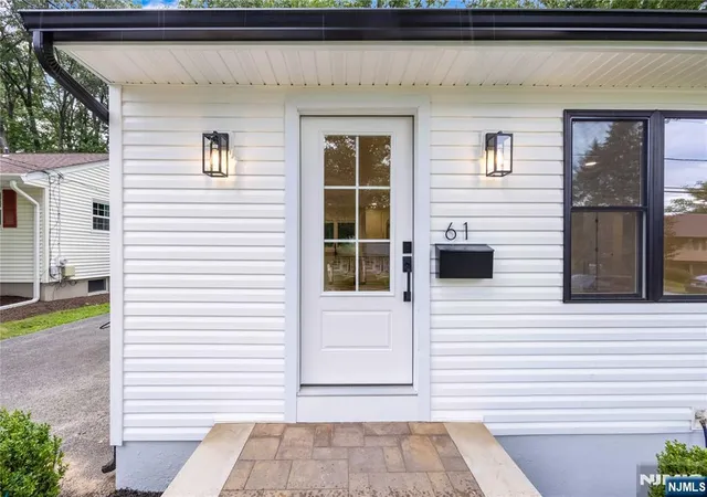 Photo 3 of Sale Pending at 61 Mackay Ave, Waldwick, NJ 07463 | MLS# 26032967 | Listing updated on 2026-09-16
