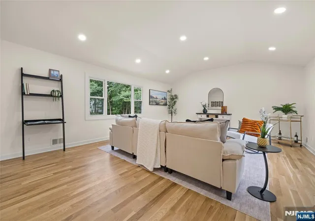 Photo 3 of House for sale at 100 Pier Ln, Fairfield, NJ 07004 | MLS# 26032987 | Listing updated on 2026-09-13
