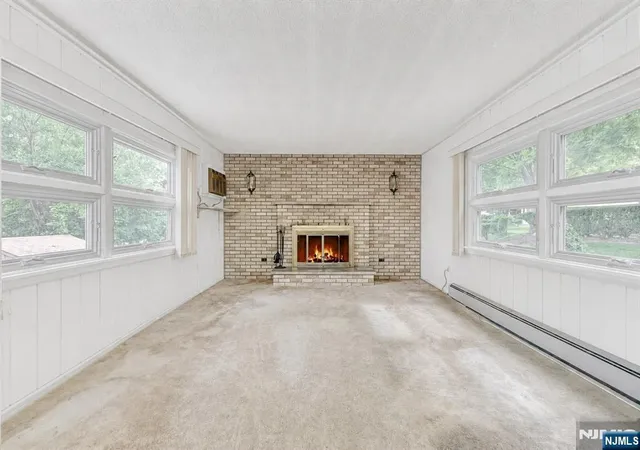 Photo 3 of Sale Pending at 105 Arnot Pl, Paramus, NJ 07652 | MLS# 26032999 | Listing updated on 2026-09-04