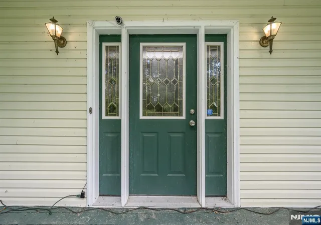 Photo 3 of Single family home for sale at 34 Highland Ave, Green, NJ 07821 | MLS# 26033009 | Listing updated on 2026-09-29