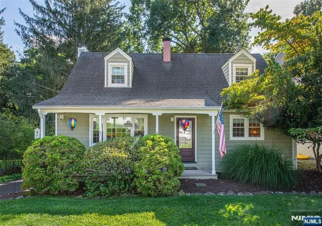Photo 1 of Sale Pending at 48 Oneida Ave, Oakland, NJ 07436 | MLS# 26033019 | Listing updated on 2026-10-13