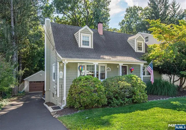 Photo 3 of Sale Pending at 48 Oneida Ave, Oakland, NJ 07436 | MLS# 26033019 | Listing updated on 2026-10-13
