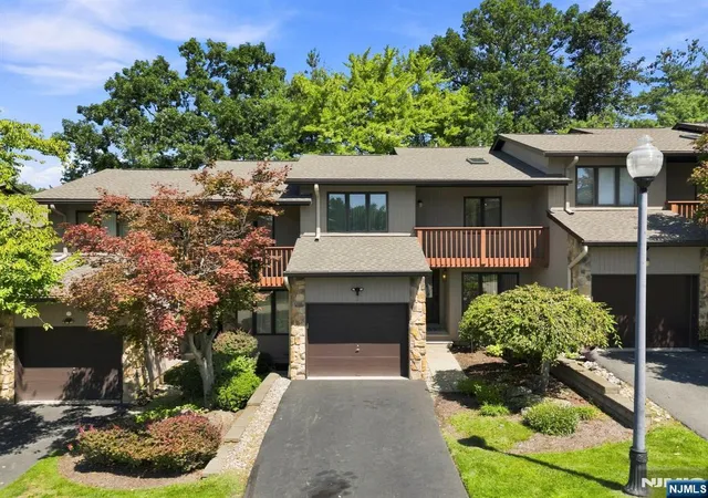 Townhouse for sale at 5 Wedgewood Dr, Woodland Park, NJ 07424 | MLS# 26033033