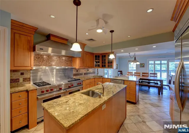 Photo 2 of Single family home for sale at 25 Morningside, Little Falls, NJ 07424 | MLS# 26033054 | Listing updated on 2026-10-28