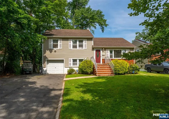 Photo 1 of Single family home for sale at 425 Adrianne Ct, Orange, NJ 07050 | MLS# 26033078 | Listing updated on 2026-09-19